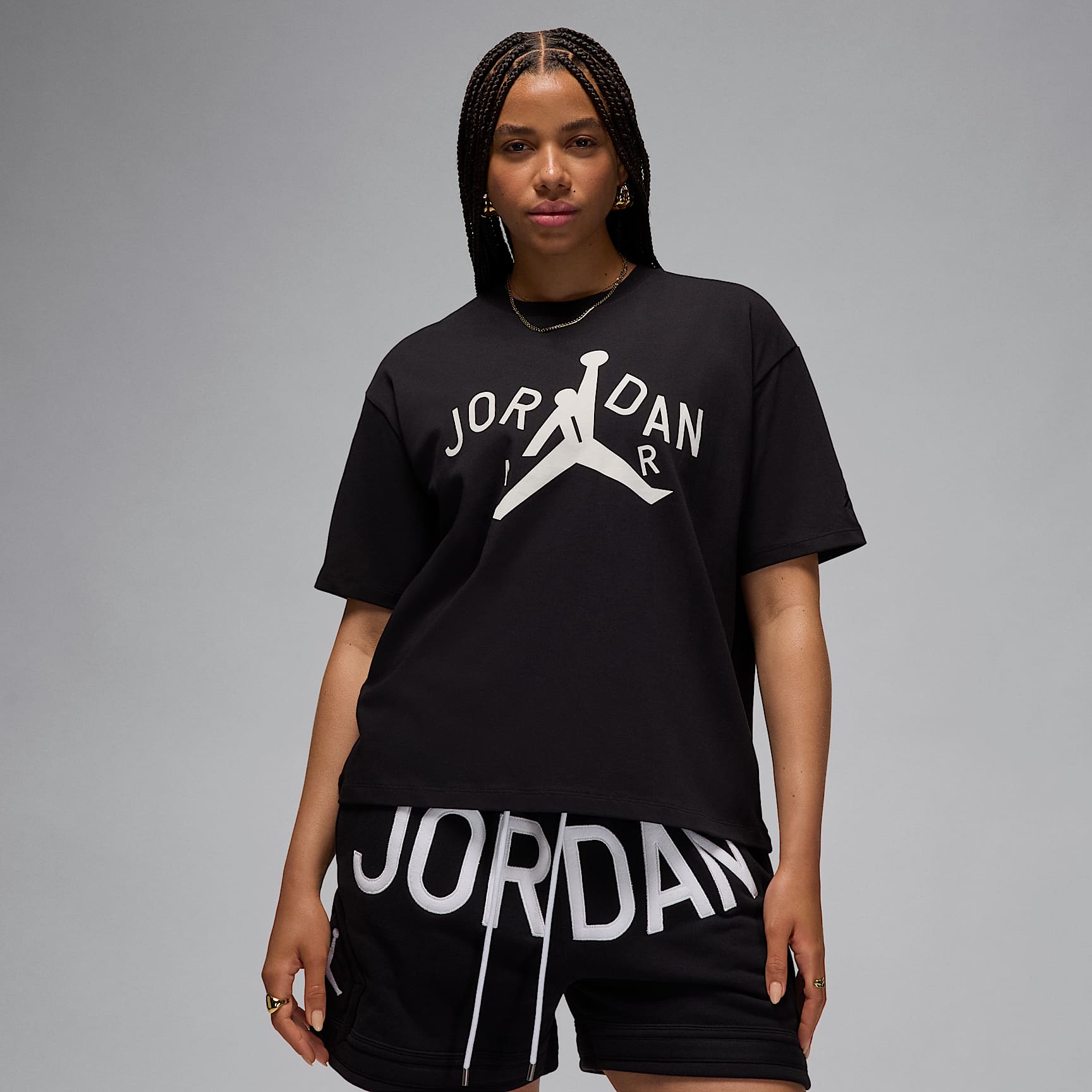 NIKE公式】ジョーダン x ニーナ シャネル アブニー Tシャツ.オンライン